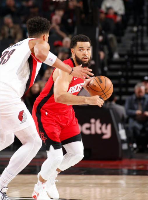 岁的谢泼德, img, 号位也基本